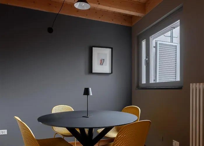 شقة Lulli Mansarda- 7sundays *